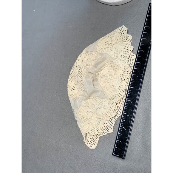 Vintage Handmade Lace & Silk Bonnet - For the Fancy Headed Women - Picture 13 of 13